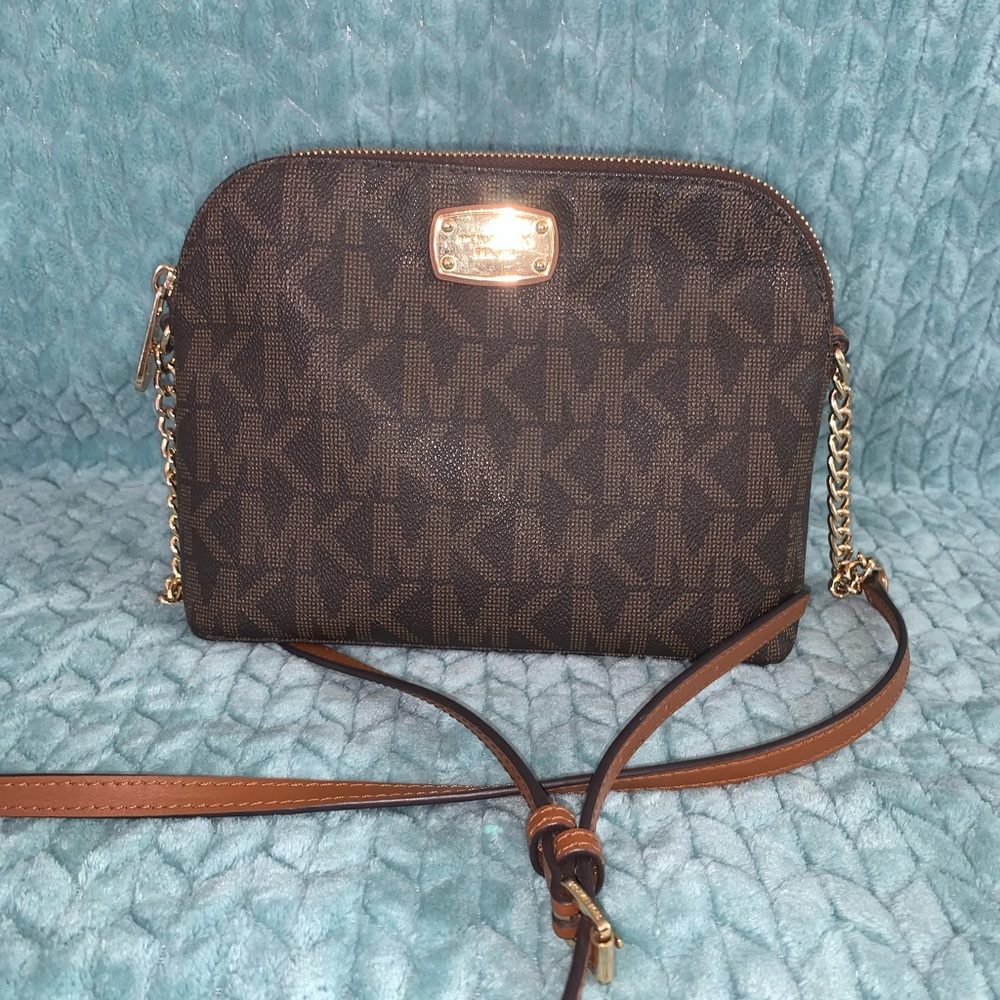Micheal Kors Brown Cross Body Purse